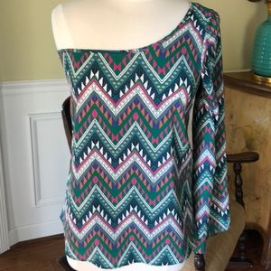 NWOT B Sharp top sz M